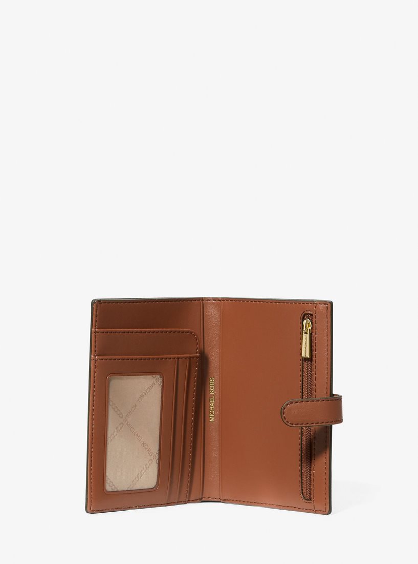 Michael Kors Empire Medium Signature Logo Passport Wallet Reisetasche Damen Braun | KMDELV156