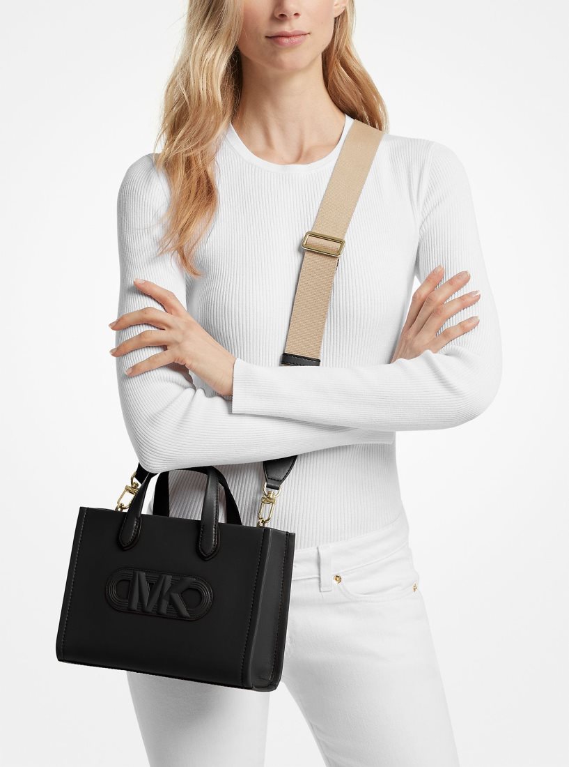 Michael Kors Gigi Small Embossed Leather Messenger Bag Umhängetasche Damen Schwarz | KFEDAG769