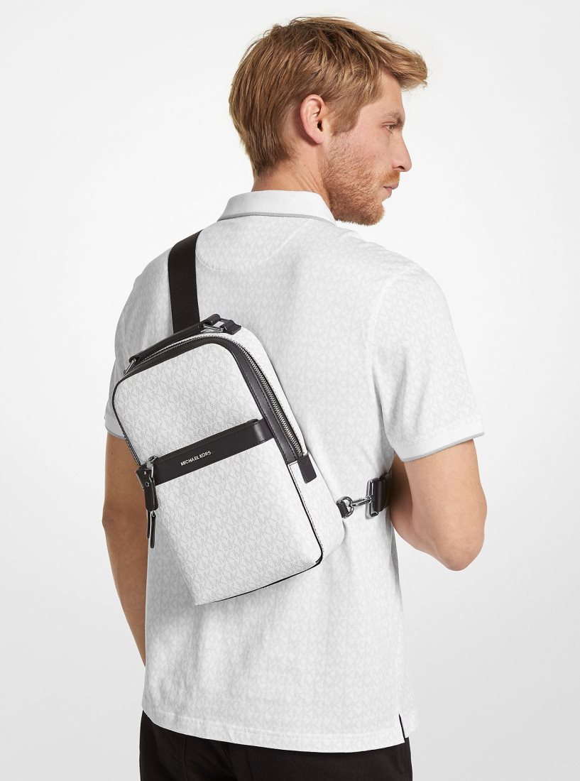 Michael Kors Hudson Logo Sling Pack Umhängetasche Herren Bright Wht | FLVECT659