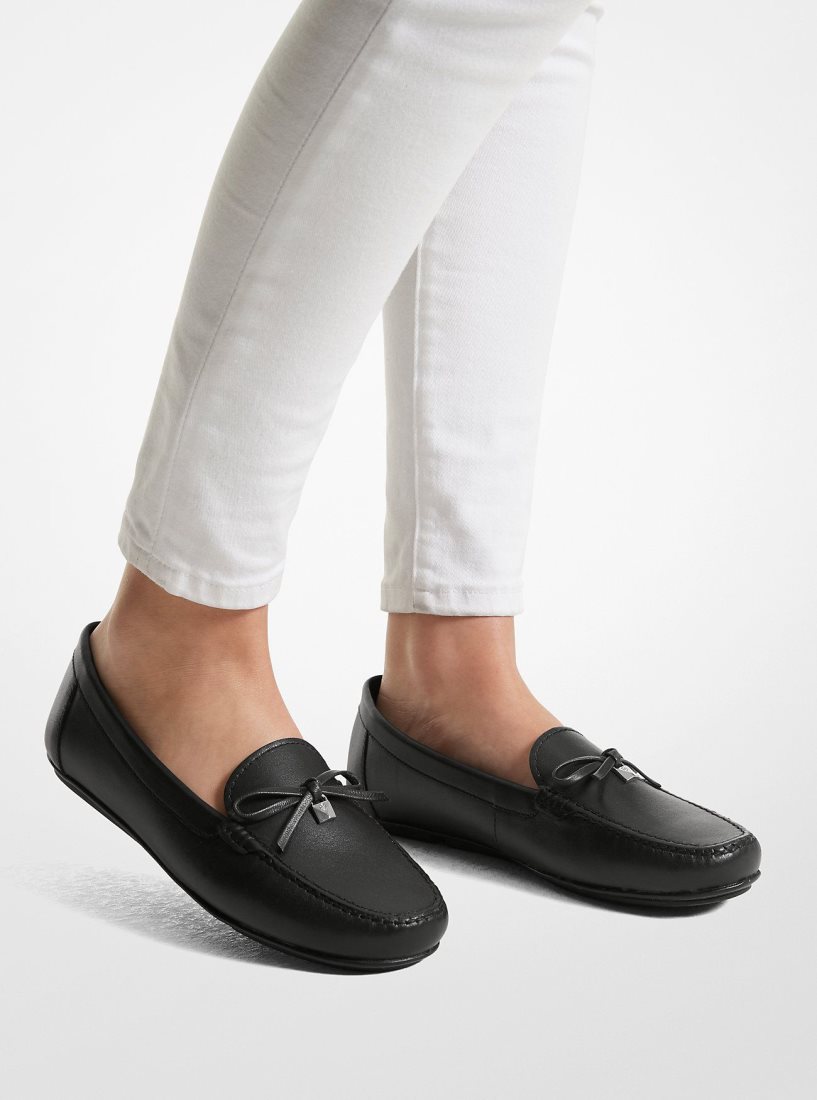 Michael Kors Juliette Leather Loafer Flache Schuhe Damen Schwarz | WPISTB640