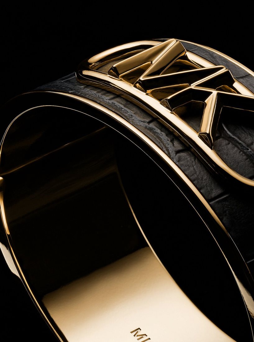 Michael Kors Precious Metal-Plated Brass and Crocodile Embossed Empire Logo Bangle Armbänder Damen Schwarz | EZJROL736